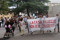 Il corteo si muove verso Piazza del Duomo